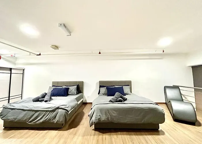 Pinnacle Pj-Duplex,Projector,Free Parking,Near Lrt,2-6Pax