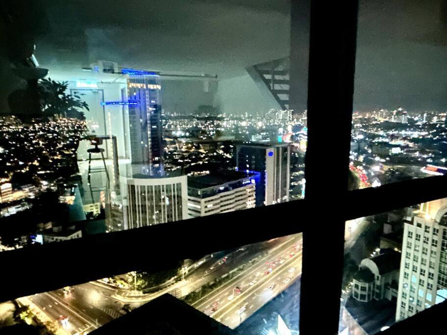 Pinnacle Pj-duplex,projector,free Parking,near Lrt,2-6pax Apartment *